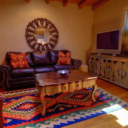 Casas De Guadalupe - Sante Fe Vacation Villa *